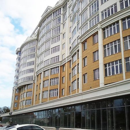 Modern Double Bedroom Apartment In Arkadia Odesa Exterior foto