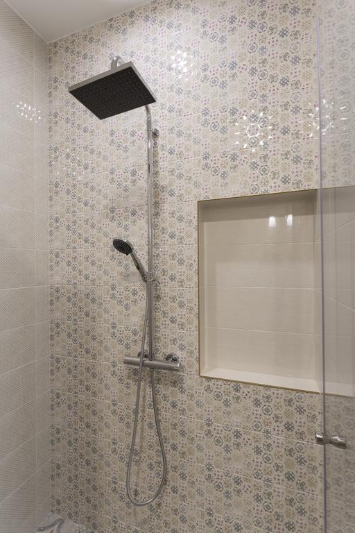 Modern Double Bedroom Apartment In Arkadia Odesa Exterior foto