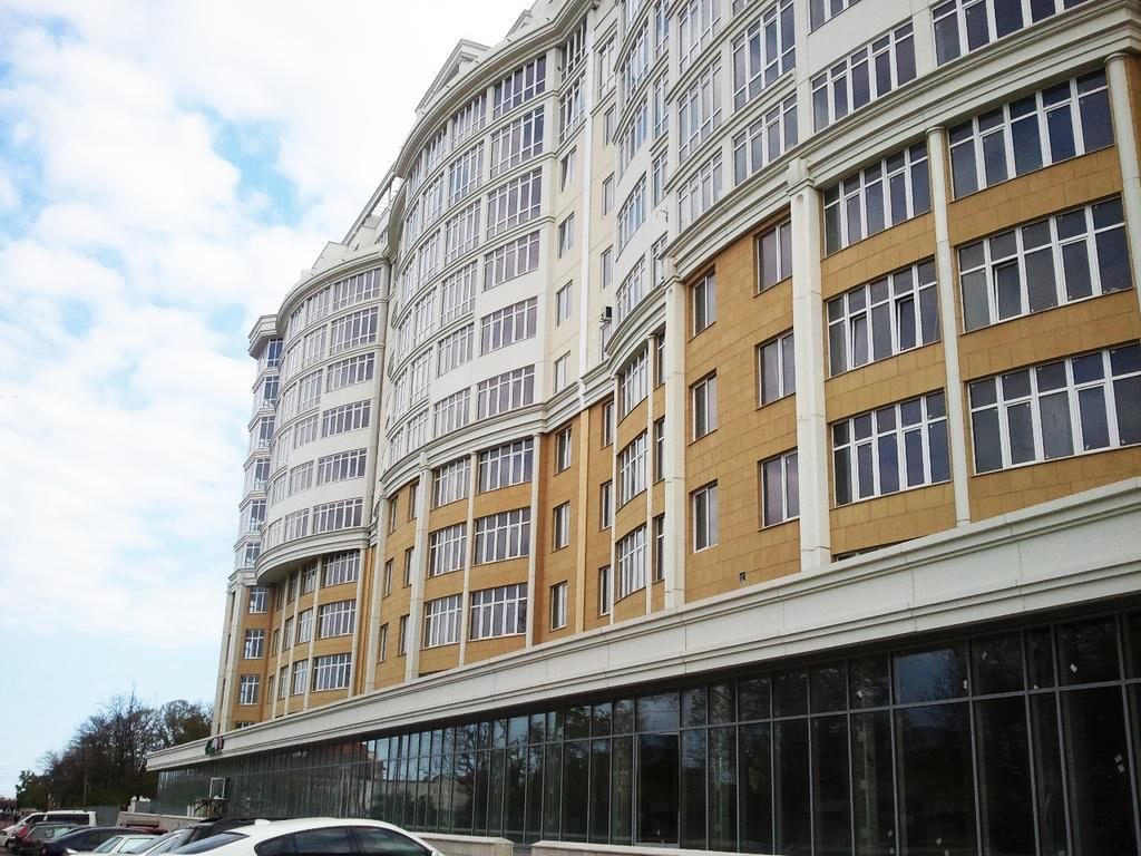 Modern Double Bedroom Apartment In Arkadia Odesa Exterior foto